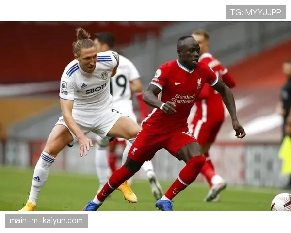 升班马战术选择趋保守 三中卫体系成稳固防守首选